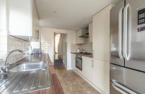 Windsor House | Stunning Victorian Cottage in Windsor