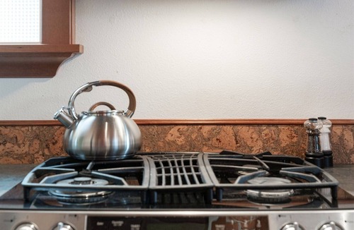 North End House | Stunning Victorian Home 6th Ave unbeatable area