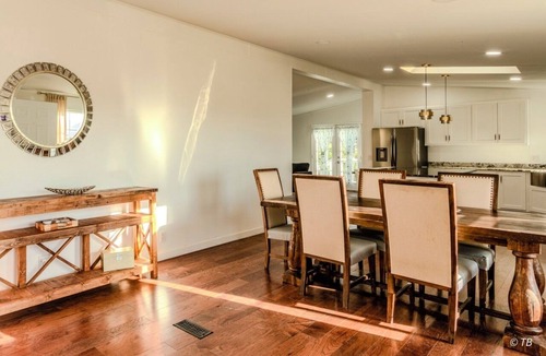 Murphy House | Stunning View, Fully Stocked Kitchen Near Wineries