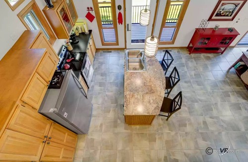The Galena Territory House | Stunning views, amazing gathering spaces, hot tub