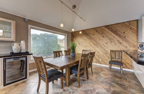 Dillon Beach House | Stunning Views and Walk to the Beach!