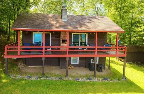 Cambridge House | Stunning Views from the Fire Tower Cabin
