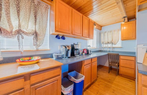 Pukalani Condo | Stunning Views, Great Location in a Private Studio