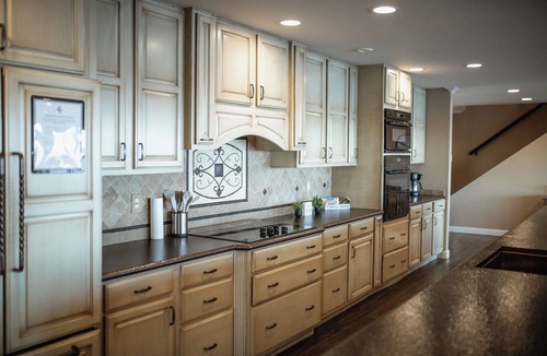 Afton House | Stunning Views, Hot Tub, Pool Table, new furniture!