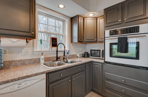 Carroll House | Stunning Views | Hot Tub | Pets