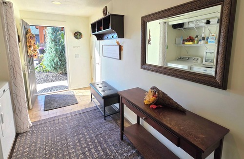 Monitor House | Stunning Views & No Check-Out Chores!