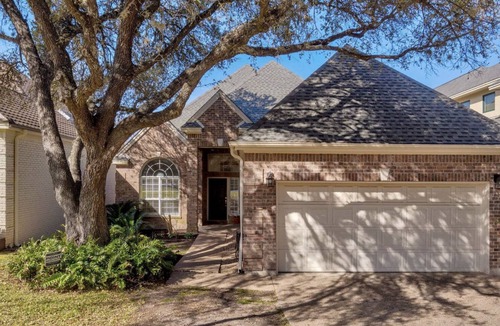 Davenport Ranch House | Stunning views of 17th hole at Austin Country Club.