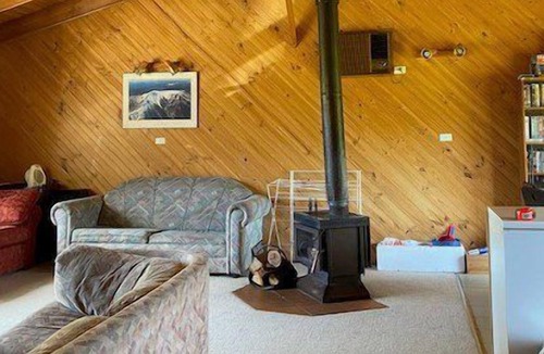 Goughs Bay House | Stunning views of Lake Eildon