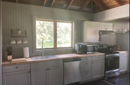 Willsboro House | Stunning views of Lake Champlain