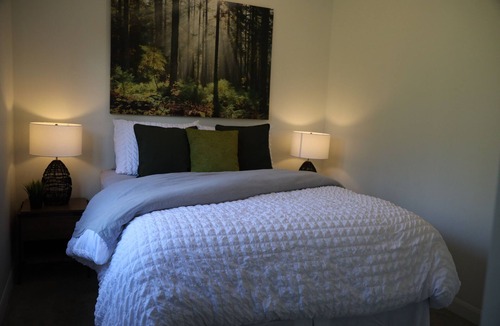 St-Augustin-de-Woburn Ski Chalet | Stunning views of Mount Gosford!
