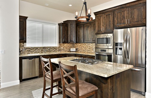 St. George Villa | Stunning Views on the 18th - 3BR w/Cozy Fire Pit