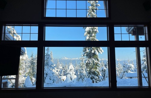 Cle Elum House | Stunning Views! Private hot tub