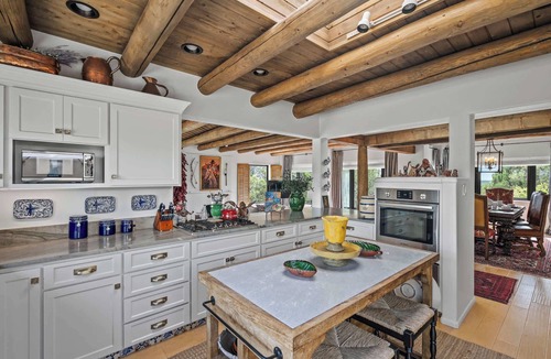 Santa Fe House | Stunning Views, Southwestern Elegance