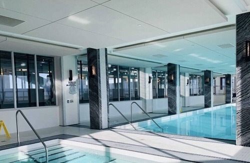 Humber Bay Condo | Stunning Views, Stylish 1BR Condo