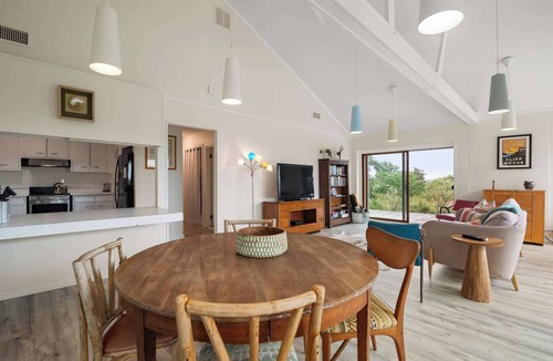 Wellfleet House | Stunning Views w/Private Beach on Lt. Island!