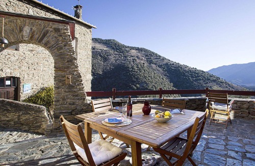 Jujols House | Stunning villa for 2 people with TV and terrace