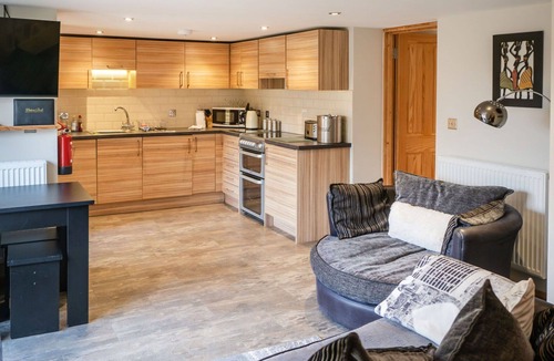 Surlingham House | Stunning villa for 4 people with WIFI