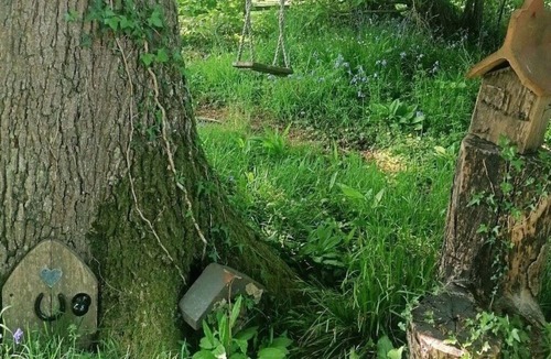 Dunbridge House | Stunning villa for 4 people with pets allowed