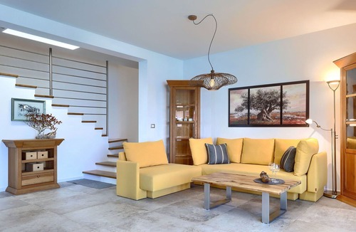 Basanija House | Stunning villa for 5 guests with private pool, A/C, WIFI, TV, terrace and parking