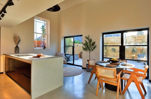 Appledore House | Stunning villa for 6 guests with WIFI and pets allowed