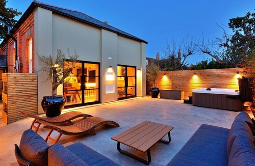 Appledore House | Stunning villa for 6 guests with WIFI and pets allowed