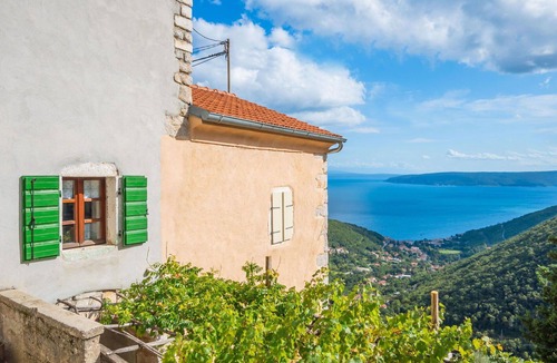 Sucici House | Stunning villa for 6 people with A/C, WIFI, TV, terrace and panoramic view