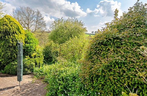 Batcombe House | Stunning villa for 5 people with WIFI and pets allowed