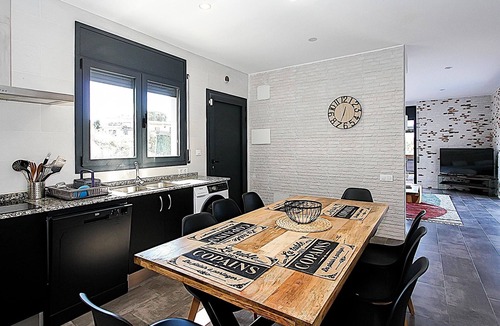 Vidreres Cottage | Stunning Villa with Private Pool, A/C, Near Beach, Sleeps 10-12