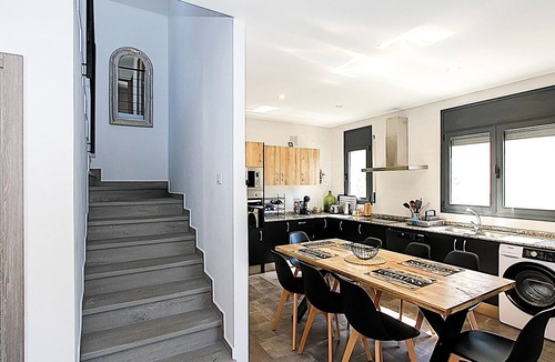 Vidreres Cottage | Stunning Villa with Private Pool, A/C, Near Beach, Sleeps 10-12