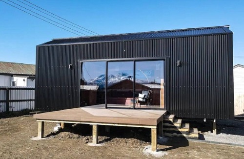 Waiouru House | Stunning Waiouru Tiny House - Perf Summer Getaway