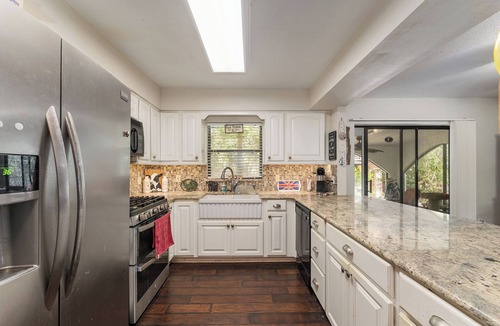 Lake Panasoffkee House | STUNNING WATERFRONT RETREAT!