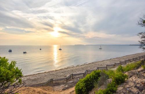 North Eastham House | Stunning Water Views by Private Beach