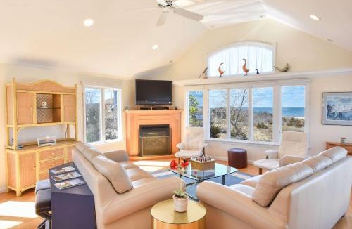 North Eastham House | Stunning Water Views by Private Beach