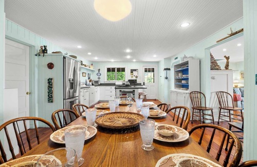 Wellfleet House | Stunning Water Views Sleeps 14!