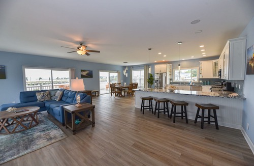 Long Neck House | Stunning-waterfront, beach, pools, family fun & pets!