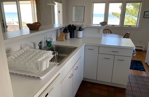 Indian Neck Heights House | Stunning Waterfront in Wellfleet (CS0024)