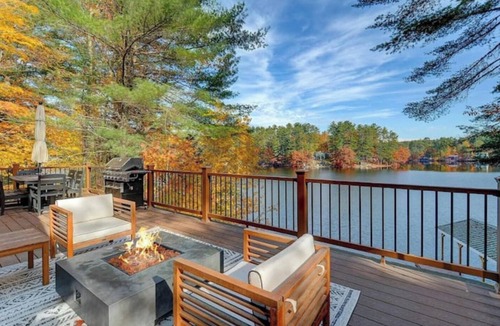 East Wakefield House | Stunning Waterfront Lake House!