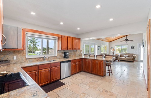 Twin Lakes House | Stunning Waterfront Oasis in Key Largo 3bed/2bath, pool, and dock