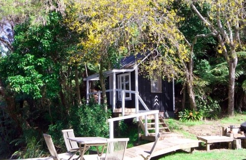 Te Tii House | Stunning waterfront property