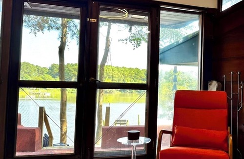 Davis Wharf House | Stunning Waterfront Home with Private Dock - Wright on the Water!