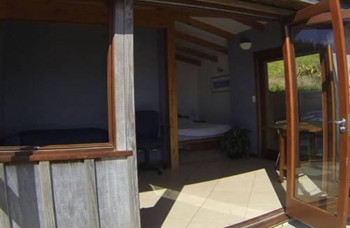 Te Tii Apartment | Stunning white sand beach with gated access