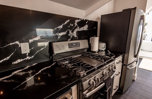 Bankers Hill Apartment | Stunning Zen Penthouse w/Dream Bathroom & Views by Little Italy and Convention C