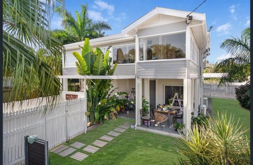 Hermit Park Apartment | Sturges Street 22 - Unit 1