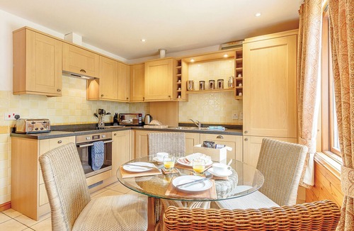 Tilford Ski Chalet | Sturt Watersedge Lodge