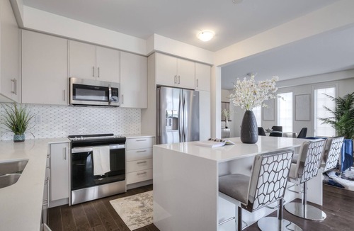 Bradford House | Stylish and Cozy Suite