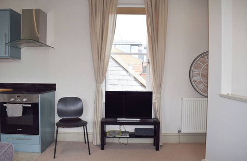 Hammersmith Apartment | Stylish 1 BDR Flat Hammersmith