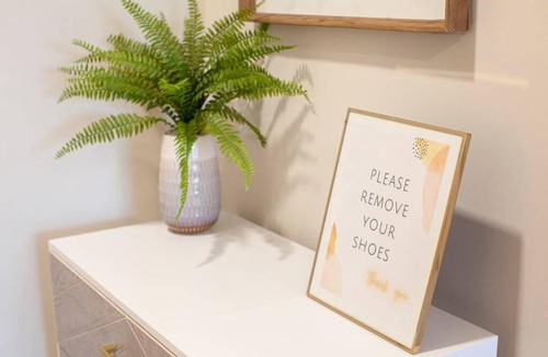 Old Town West Apartment | Stylish 1 Bdrm Apt w/King Bed