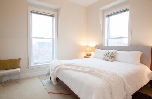 Old Town West Apartment | Stylish 1 Bdrm Apt w/King Bed