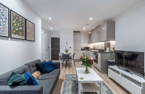 Barnt Green Apartment | Stylish 1 bed apartment in Central Solihull