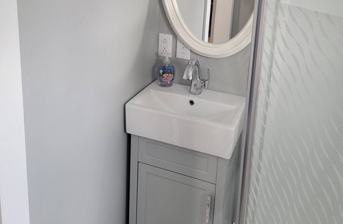 Logy Bay-Middle Cove-Outer Cove Apartment | Stylish 1 bedroom Apt